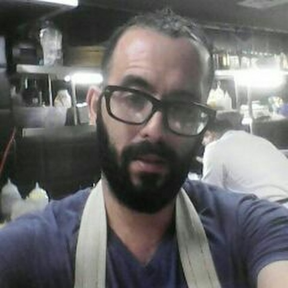 Meet your Posher, Robert - Picture 1 of 1